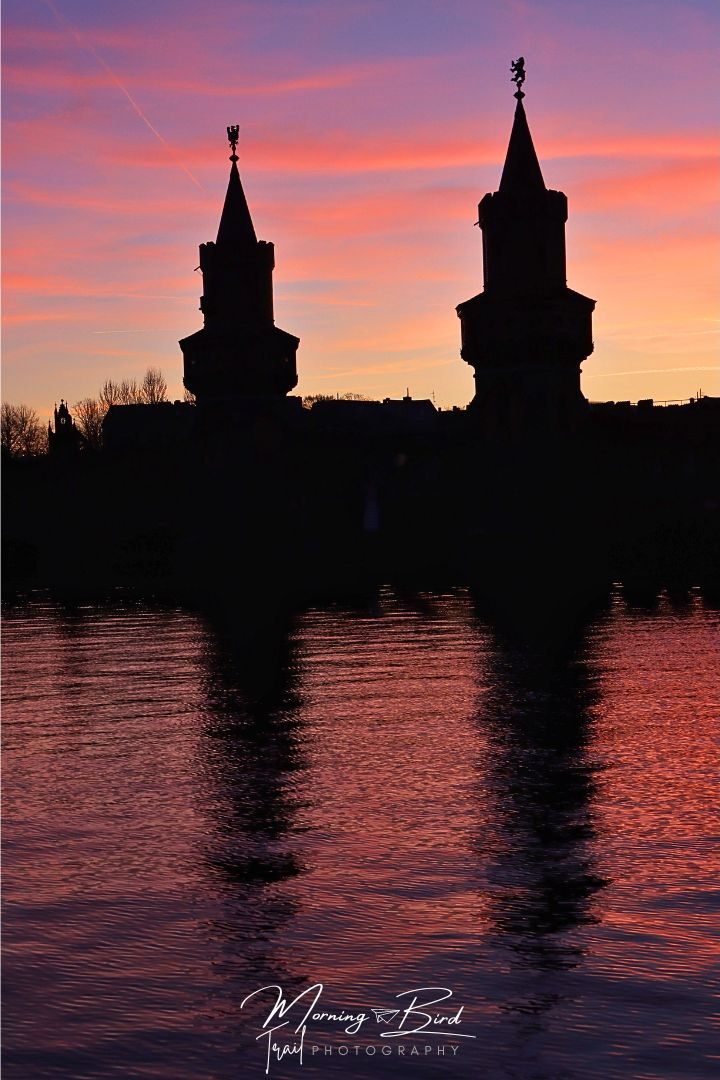 Sun set to the Oberbaum Bridge