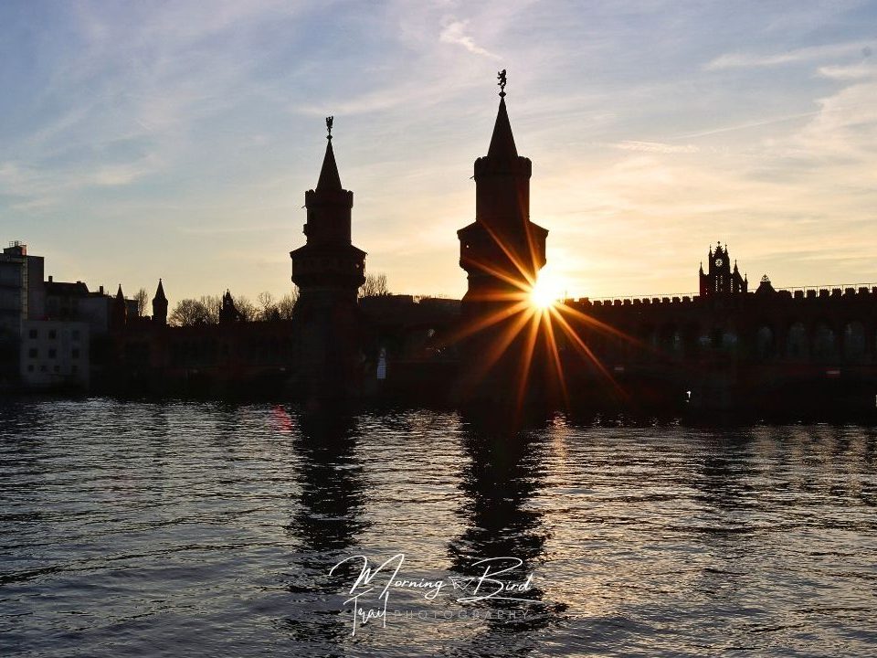 Sun set to the Oberbaum Bridge