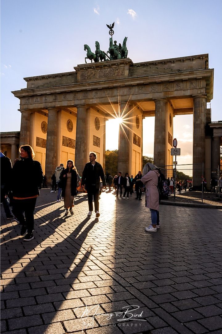Photo of sunset at Brandenburg Gate, Berlin (parisier platz)