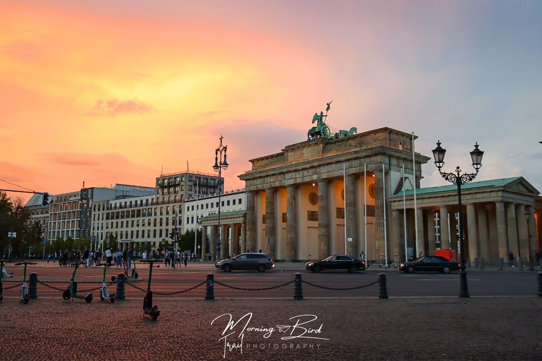 Photo of sunset at Brandenburg Gate, Berlin